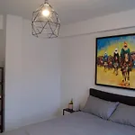 Modern 1 Bedroom In Shadwell With Balcony